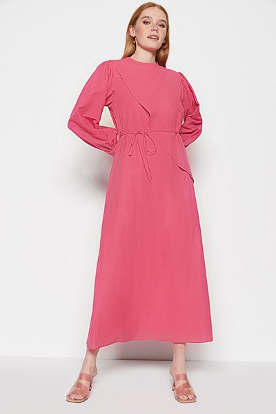 Trendyol Modest Fuchsiafarbenes gewebtes Baumwollkleid – mit Gürtel und Scheitel, ungefüttert TCTSS23EB00360