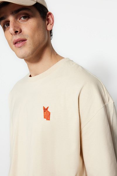 Trendyol Collection Μπλουζάκι από βαμβακερό μπεζ κεντημένο μεγάλο μέγεθος - TMNSS23TS00182
