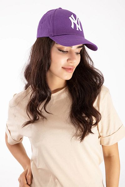 LadyColor Лилава шапка