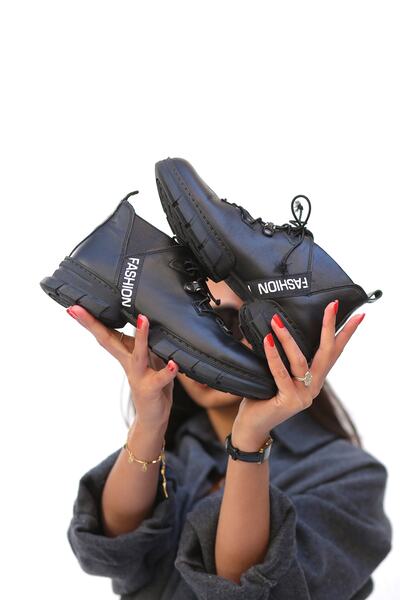 VALERIA حذاء رياضي أسود من الجلد الطبيعي للنساء V009