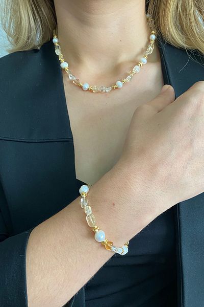 Suerte Accessories سيترين (مغناطيس العملة) حجر طبيعي مايوركا (ماجوريكا) قلادة مصنوعة يدويًا من اللؤلؤ وسوار