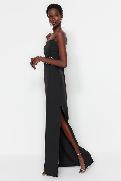 Trendyol Collection Černé tkané okno/vystřižené detailní dlouhé večerní šaty TPRSS23AE00028