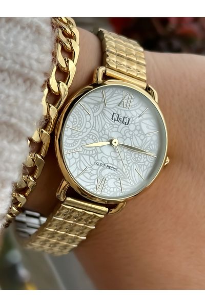 Q&Q Brand Steel Strap, Thin Case Waterproof, Gold Color Women's Wristwatch + bracelet