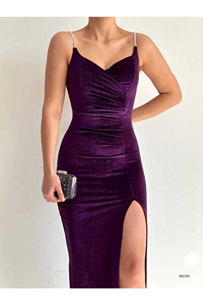 dükkan10butika Γυναικείο λουράκι με λεπτομέρεια βραδινό φόρεμα με μακρύ σκίσιμο ασημί βελούδινο φόρεμα μωβ