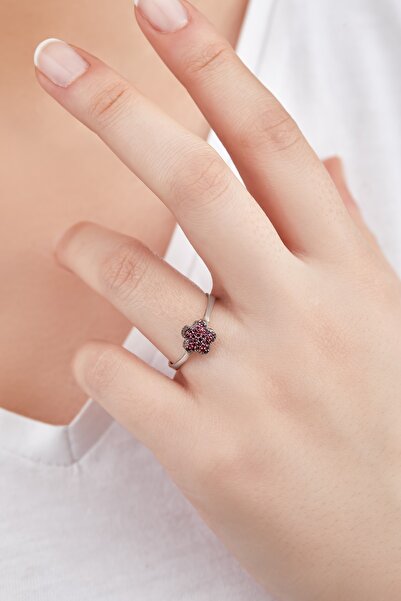 Omorfi Silver Garnet Taşlı (LAL TAŞI) 925 Ayar Gümüş Dolgun Yıldız Yüzük