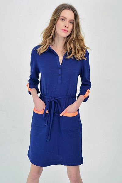 Hanna's by Hanna Darsa فستان نسائي محبوك باللون الأزرق الداكن مع حزام بأزرار أمامية وتفاصيل Grosgrain 1433