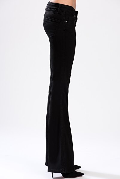 TREND Black Jean MGWAW155218