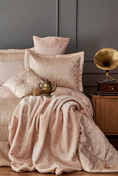 Karaca Home Naya Pudra Yatak Örtüsü Seti