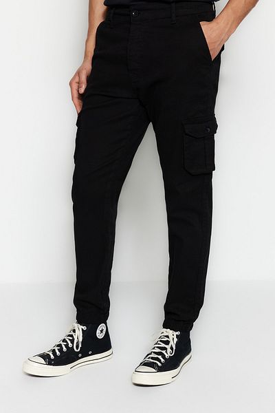 Trendyol Collection TMNAW20PL0633 Modell Schwarze Cargo-Jogginghose