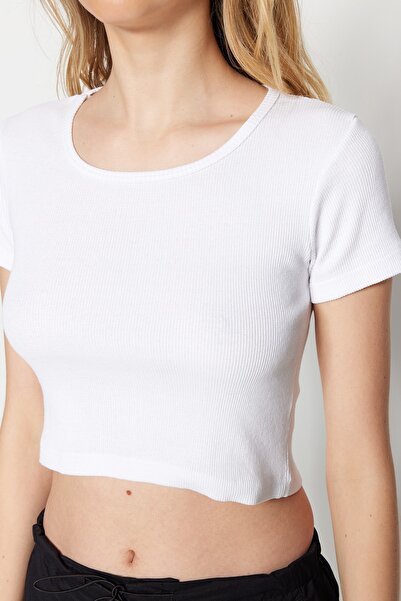 Trendyol Collection Fekete-fehér 2 csomagban testhezálló Crop Crew nyakú bordás rugalmas kötött blúz TWOSS22BZ0734