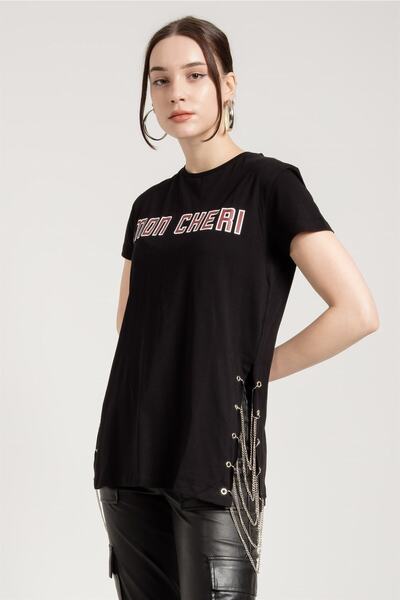 JAHR MARC تي شيرت نسائي أسود مطبوع بتفصيل سلسلة