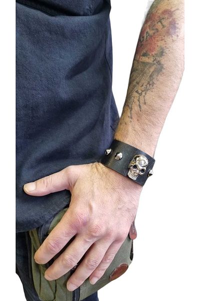 Fugusugu Skelton Black Eyes Bracelet