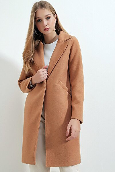 MissKybele Rahat Kalıp Astarlı Ceket Yakalı Cepli Düğme Kapamalı Diz Üstü Sıc...