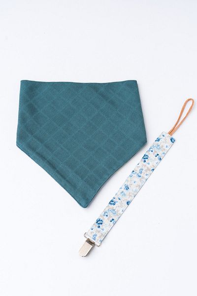MyVera Double Layer Baby Drool and Scarf Set of 2 with Pacifier Strap and Muslin Fabric