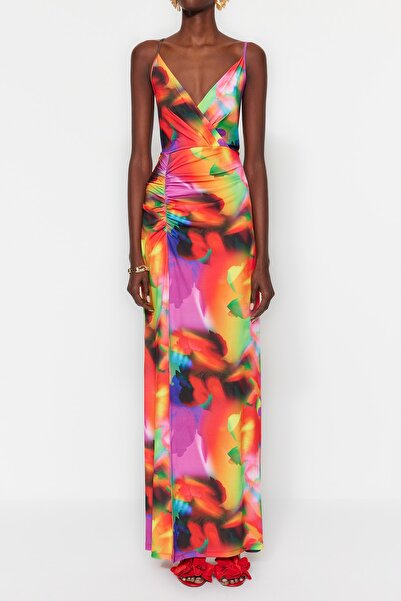 Trendyol Collection Vícebarevné lemované pletené dlouhé večerní šaty TPRSS23AE00085