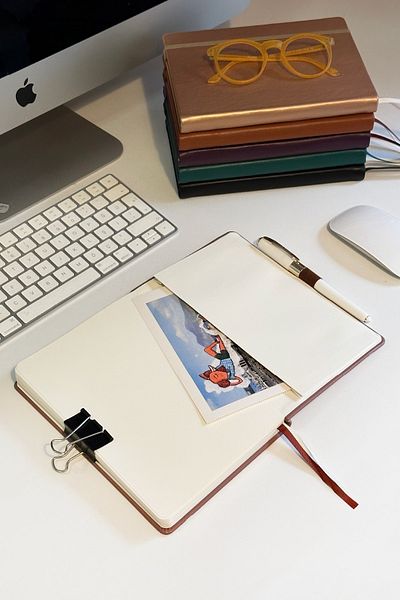 Victoria's Journals Venzi Hard Covered Elastic Non-Dated Thick Leaf Dotted Notebook 15x21 Cm (a5) Dried Rose