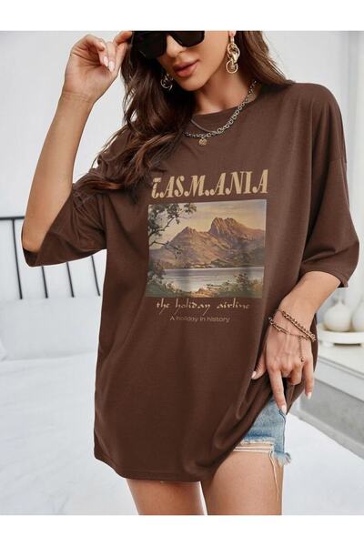 MOONBULL Μπλουζάκι Oversize καφέ Tasmania printed