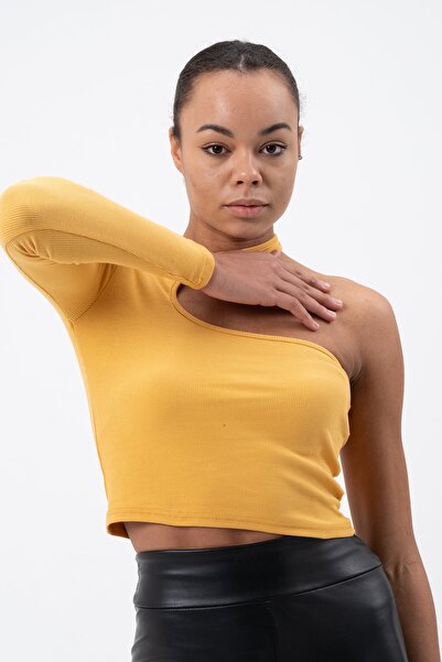 PUNKY CAT Women's Yellow Low-cut Single Sleeve Blouse