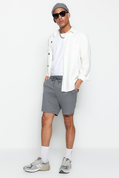 Trendyol Collection Prémiové antracitové šněrovací šortky - Regular Fit, Label TMNSS23SR00034