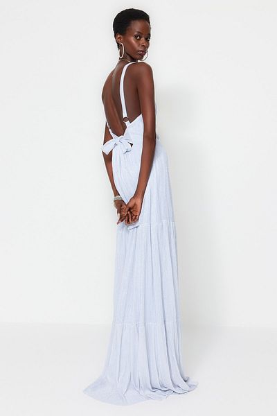 Trendyol Collection Βραδινό μακρύ βραδινό φόρεμα με ασημί επένδυση Πλεκτό Glitter TPRSS23AE00147