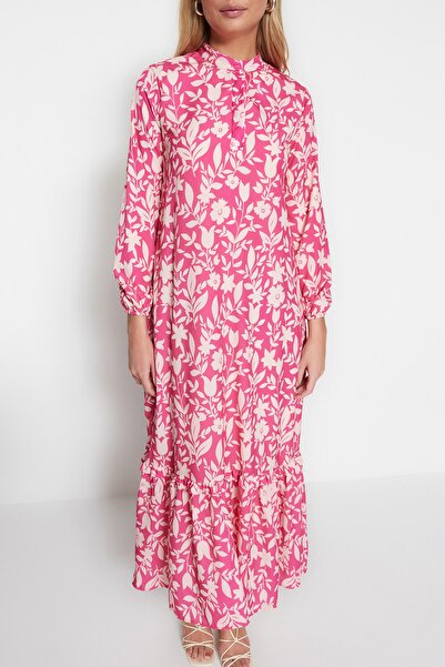 Trendyol Modest Ciemnoróżowa, kwiecista spódnica z półplisą i falbaną, tkana sukienka TCTSS21EL3353