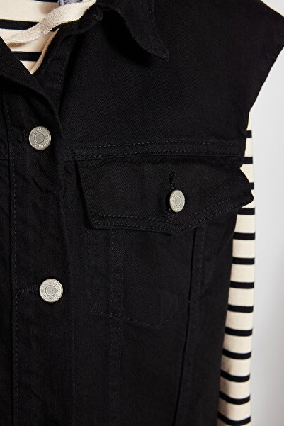 Trendyol Modest Black Denim Hooded Jeans Vest TCTSS23YL00042