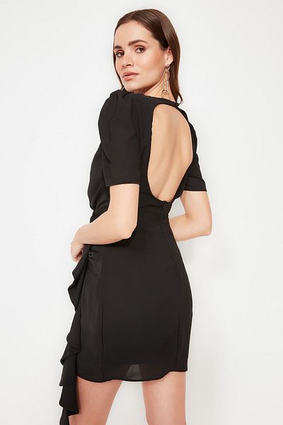 Trendyol Collection Tkané krátké večerní šaty - Černý detail se stahovací šňůrkou TPRSS22EL2634