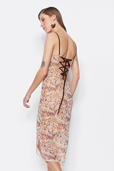 Trendyol Collection Кафява миди еластична плетена рокля с квадратно деколте и тюл с презрамки TWOSS22EL00726