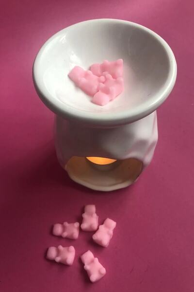 MUMBOX Pembe Gummy Bear Jelibon Ayıcık Şeklinde Vanilya Esanslı Mum Buhurdanl...