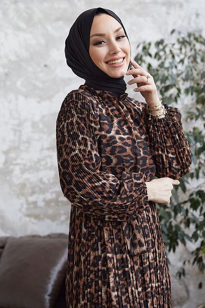 InStyle Φόρεμα σιφόν με πλισέ Aste Belted - Καφέ