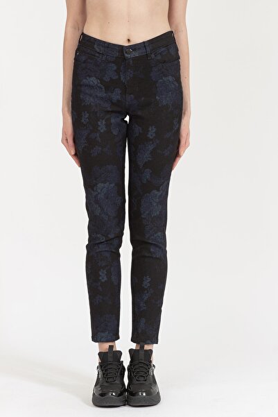 Guess 1981 Skinny Kadın Chino Pantolonw2ra46d4kg1