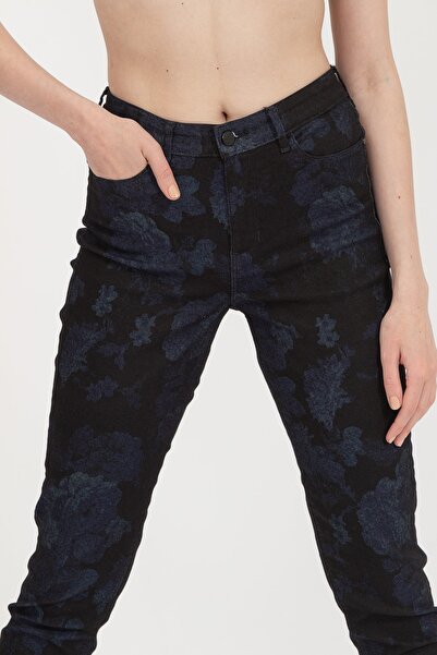 Guess 1981 Skinny Kadın Chino Pantolonw2ra46d4kg1