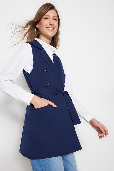 Trendyol Modest Marineblaue Taillenbindung, detaillierte, gewebte, gefütterte Weste TCTSS23YL00029