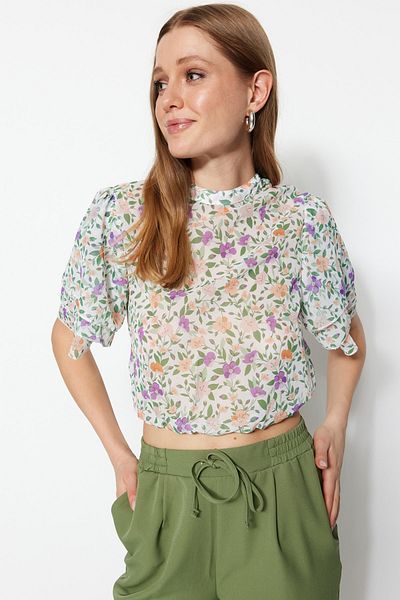 Trendyol Collection Weiße gewebte Bluse mit Blumenmuster TWOSS20BZ1657