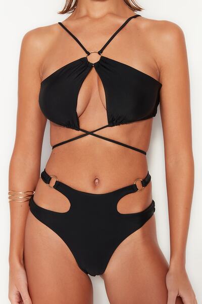 Trendyol Collection Black Halter Neck Accessory Bikini Top TBESS23BU00016