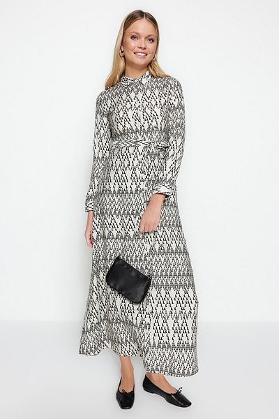 Trendyol Modest Etnické vzorované tkané šaty s černým páskem TCTSS23EB00151