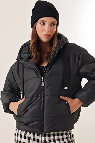 MissKybele Fermuar Kapamalı Yandan Cepli Kapüşonlu Eteği Büzgülü Astarlı Raha...