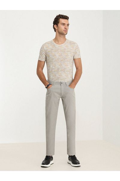 Kip Beige Woven Slim Fit Casual Cotton Blend Trousers
