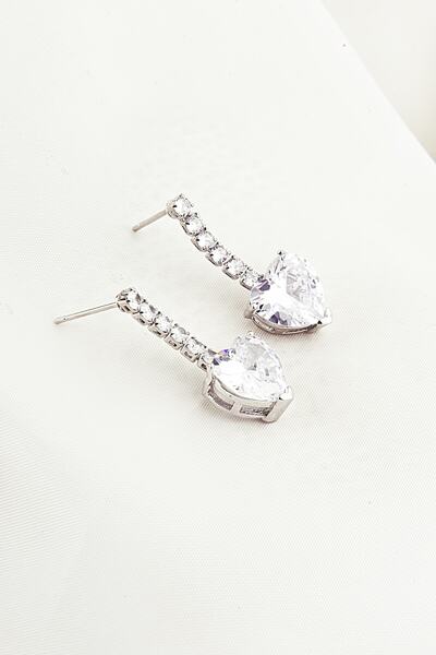 EUROMODA Kalp Tasarımlı Baget Zirkon Taşlı Sallantılı Küpe