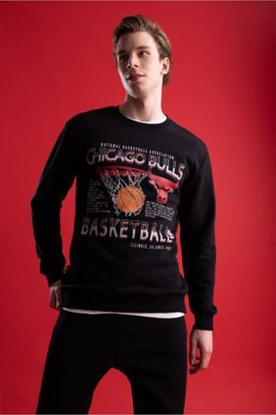 DeFacto Fit Nba Chicago Bulls Standard Fit Crew Neck αθλητικό φούτερ Z4628az23sp