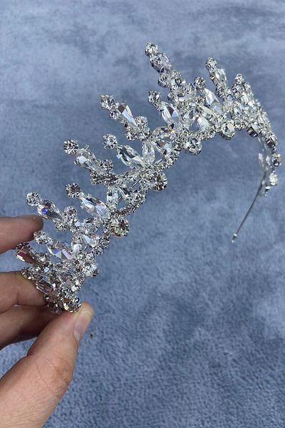Hobigram Culoarea argintie Cooper Shuttle Stone Henna și Coroana de mireasă – Coroană, Crystal Stone, Model elegant, Coroana de mireasă – Coroană
