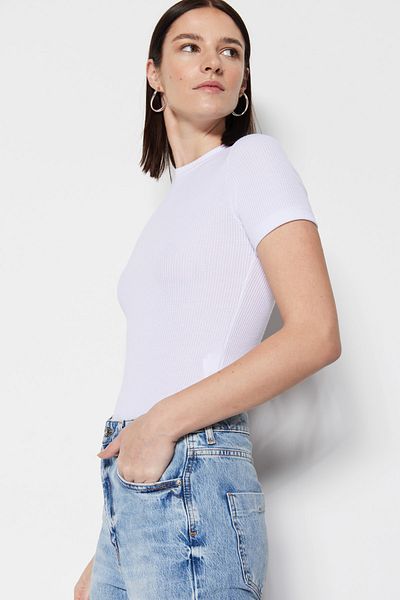 Trendyol Modest Weißer Strick-Tunika-Body mit halben Ärmeln - TCTSS23UK00056