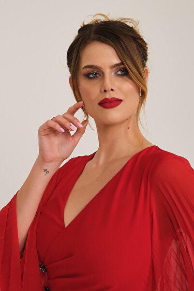 SpringStore Kırmızı Kolları Piliseli Düğmeli Abiye Elbise