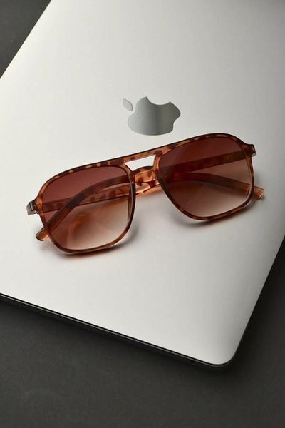 LOOKUP Vintage Women's Men's Unisex Sunglasses with Oval Frame and Leopard Pattern