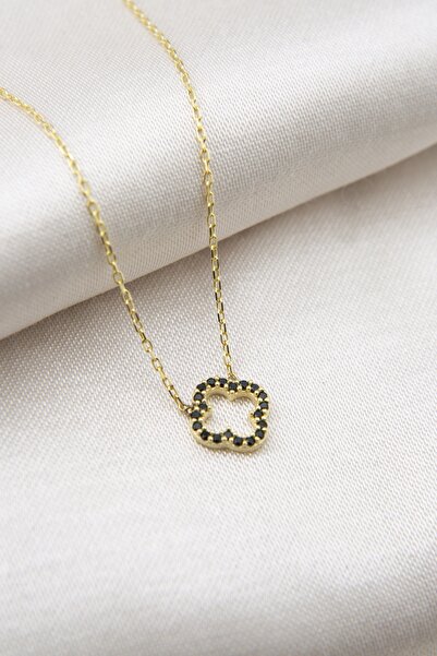 Elika Silver Kadın Siyah Taşlı Yonca Model 925 Ayar Gümüş Kolye