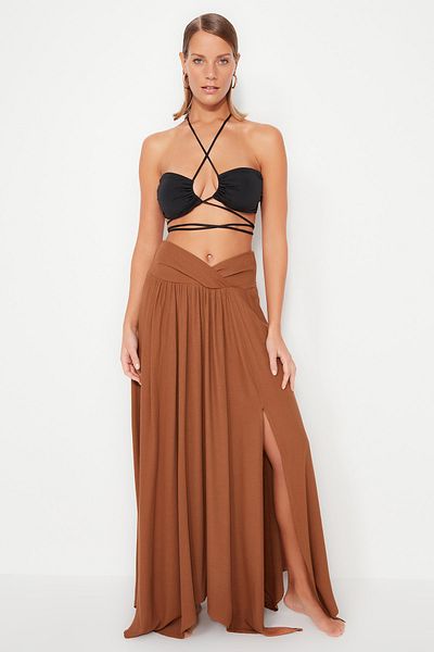 Trendyol Collection Καφέ Maxi υφαντή φούστα με σκίσιμο TBESS23ET00001