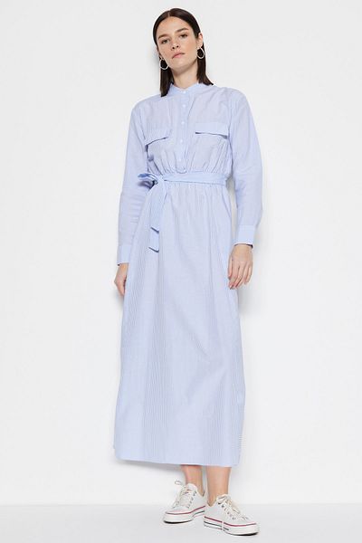 Trendyol Modest Μπλε ριγέ ζωσμένο φόρεμα τσέπης λεπτομερές υφασμένο TCTSS23EB00065