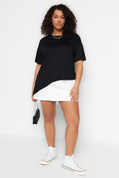 Trendyol Curve Μαύρη ασύμμετρη 100% βαμβακερή πλεκτή μπλούζα συν μέγεθος TBBSS23AF00033