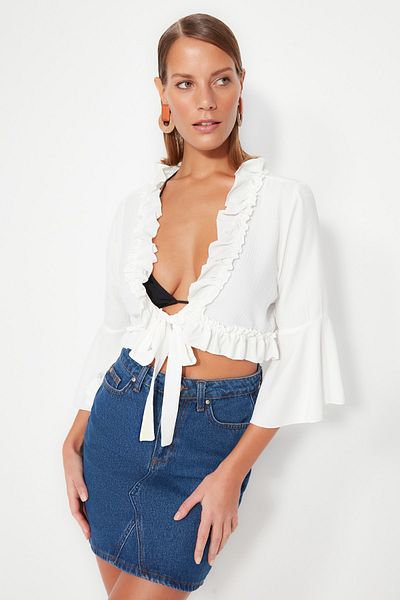 Trendyol Collection Ecru Crop Woven Ruffle halenka TBESS23BZ00023