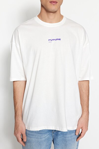 Trendyol Collection Ecru Oversize potištěné nadýchané tričko – 100 %, TMNSS23TS00171